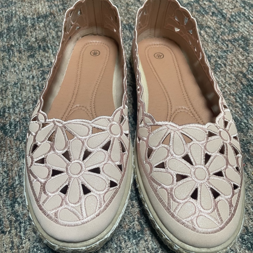 Floral Cutout Women's Shoes